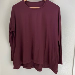 Lululemon top in burgandy